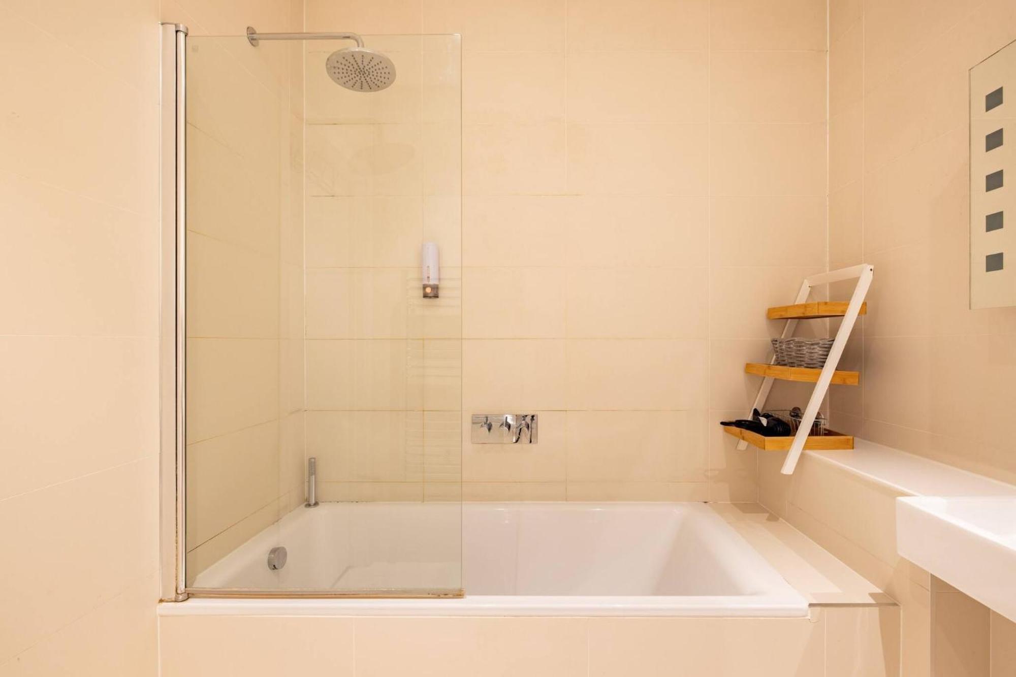 Wild Roses Serviced Apartments - Borough London Exteriör bild